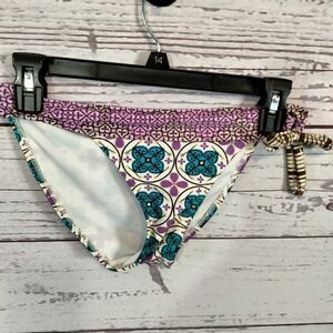 New Without tags.  "Gossip" woman's bikini bottoms